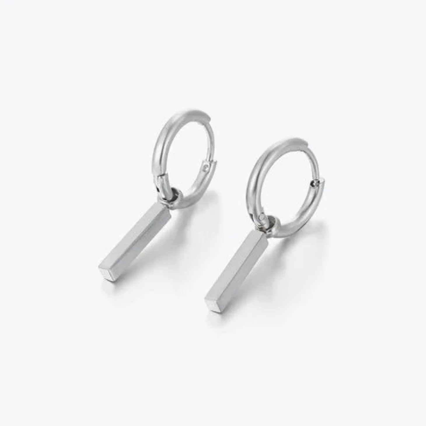 oorbellen_staafje_zilver_0.webp Oorbellen staafje zilver