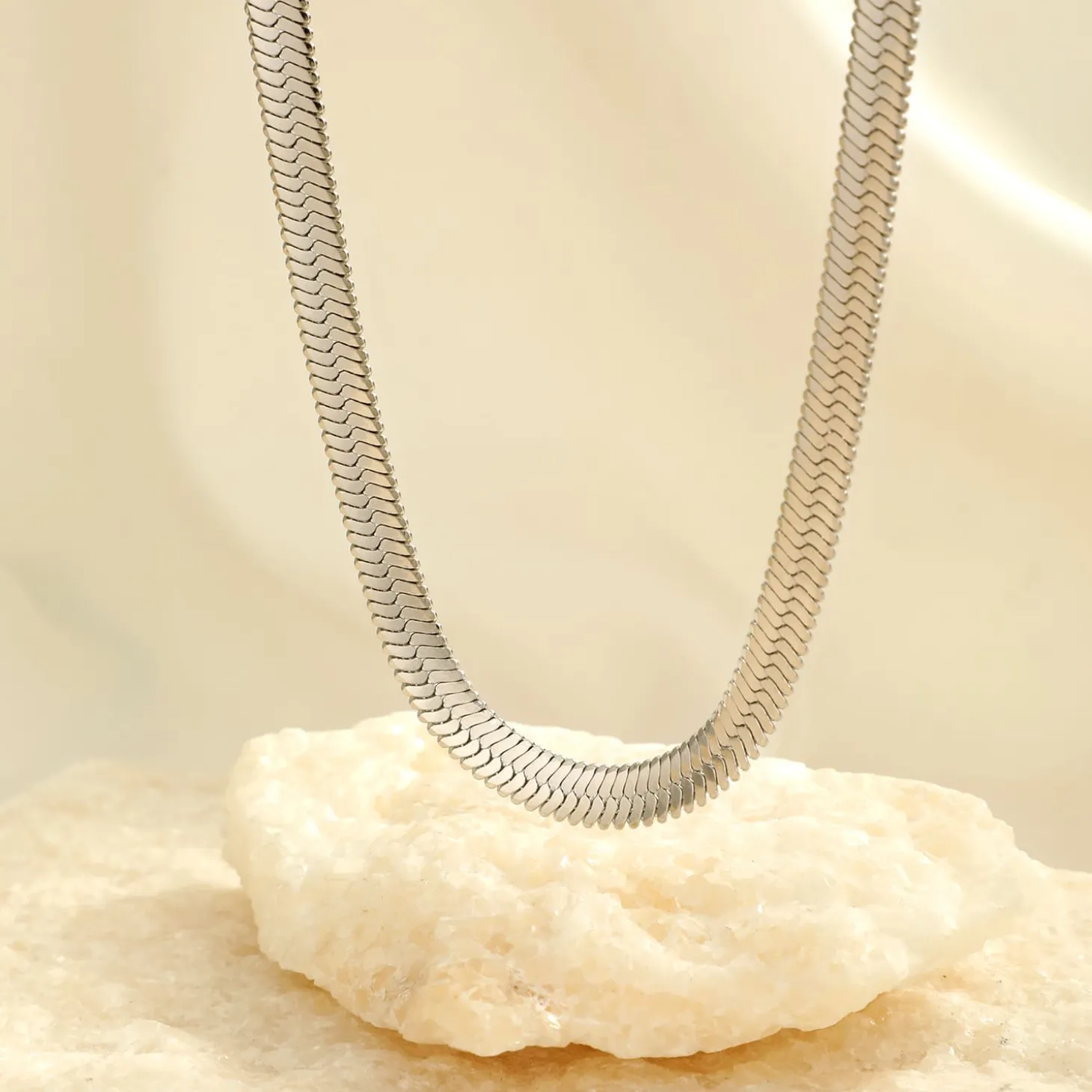 platte_ketting_mm_zilver_0-2.webp Platte ketting 6mm zilver