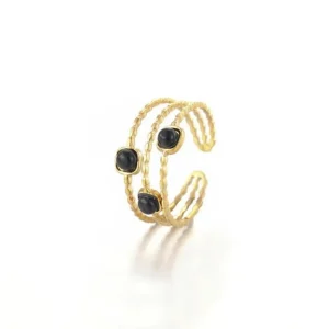 Ring three gems black goud