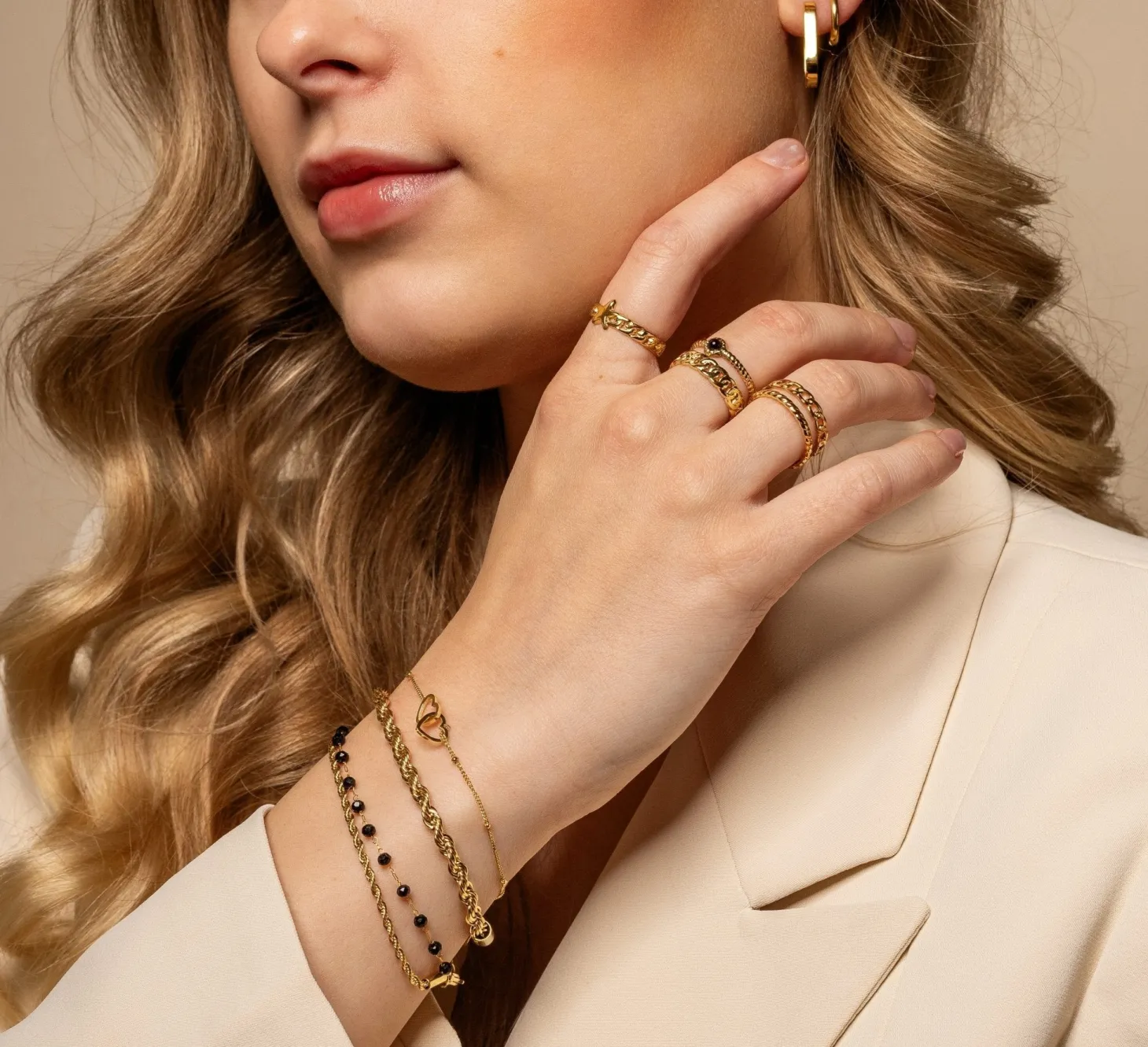 ring_tweelaags_schakel_go_3.webp Ring tweelaags schakel goud